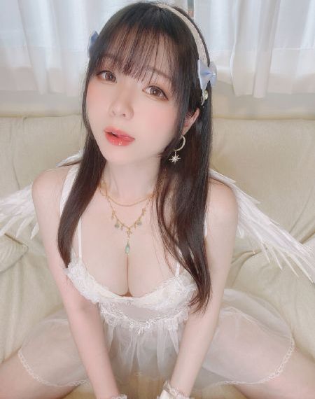 女大学生的沙龙室在线免费观看_BD在线手机播放