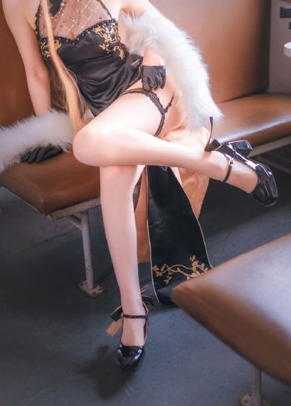 善良的女秘书的目的在线观看_蓝光免费在线观看