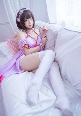 美女露出让男生揉的_BD在线观看视频